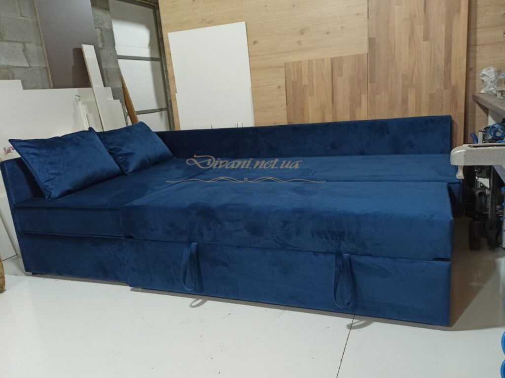 угловой спальный диван в гостиную на заказ синего цвета