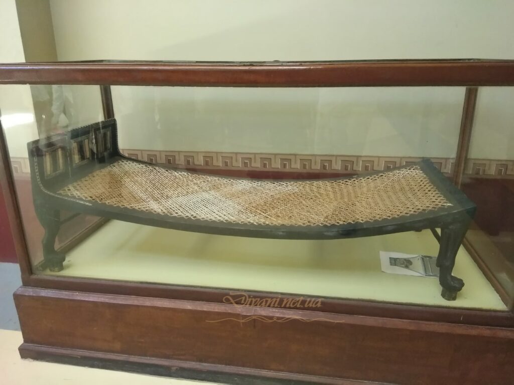 египетская кровать