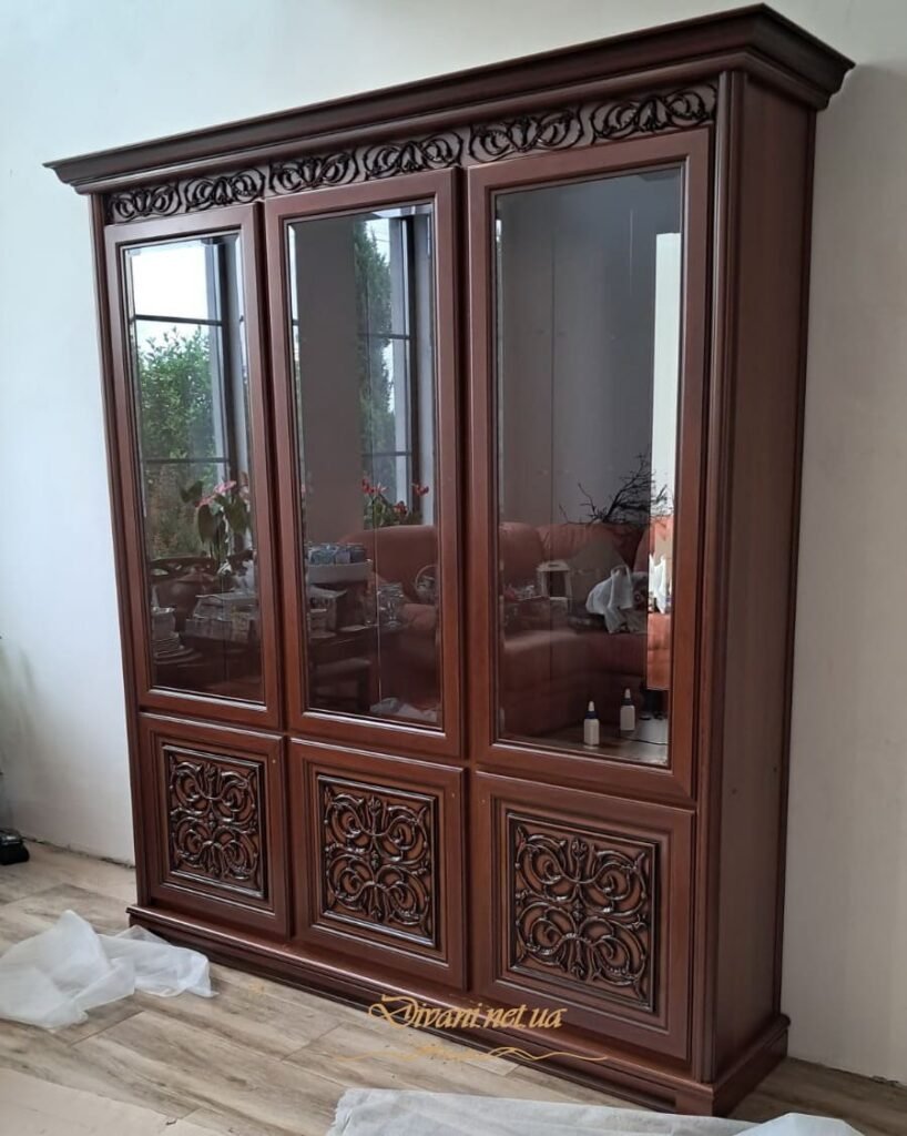 ціна на дерев'яні меблі на замовлення