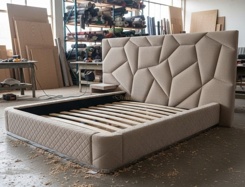 ліжко з оббивкою з вельвету